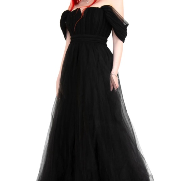 Foxblood Dresses & Skirts - FoxBlood Black Swan Gown XL